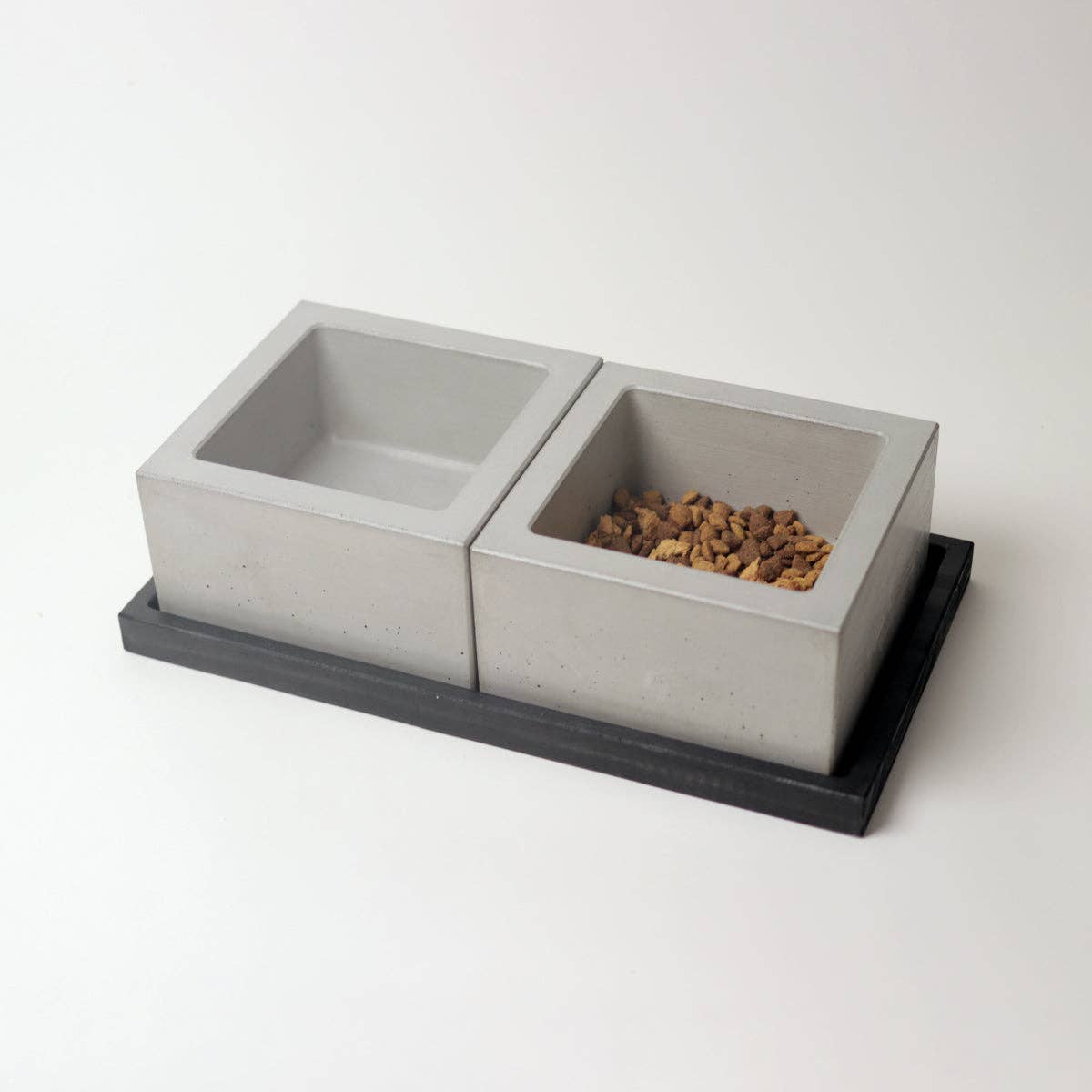 Ohio Workshop Concrete Large Dog Bowl