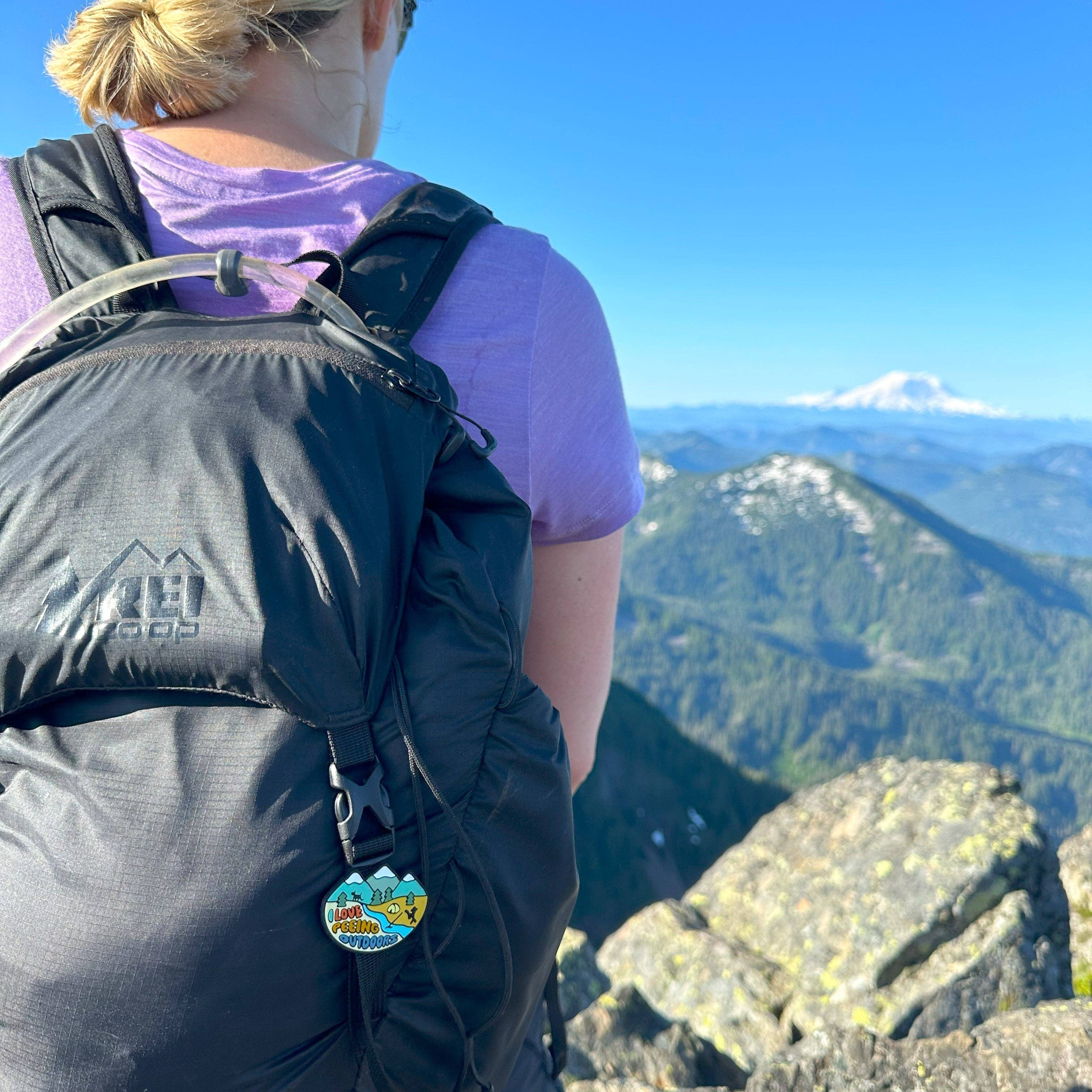 Jiby Peeing Outdoors