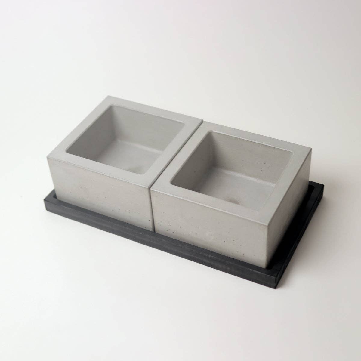 Ohio Workshop Concrete Large Dog Bowl