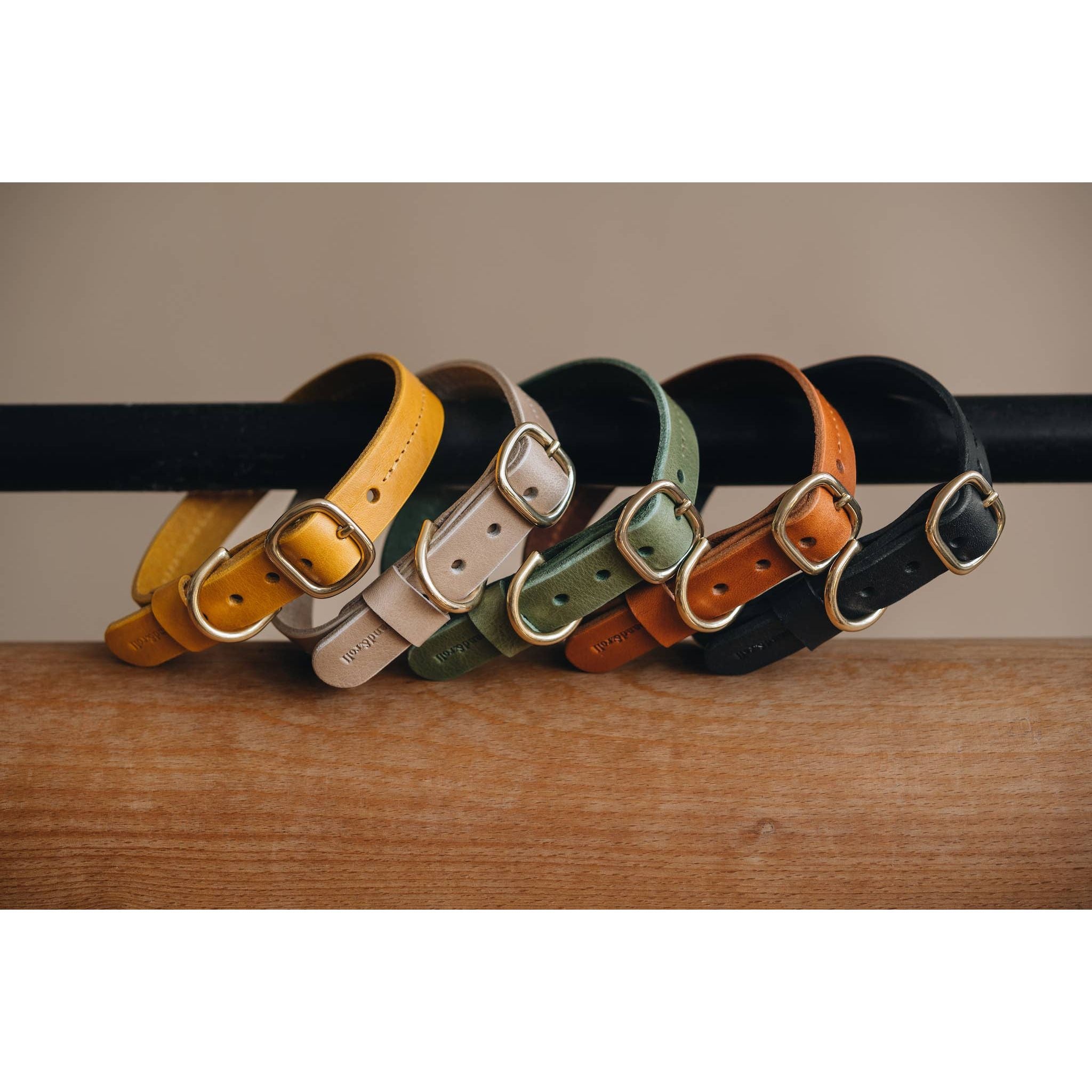 BAND&ROLL Leather Fir Collar