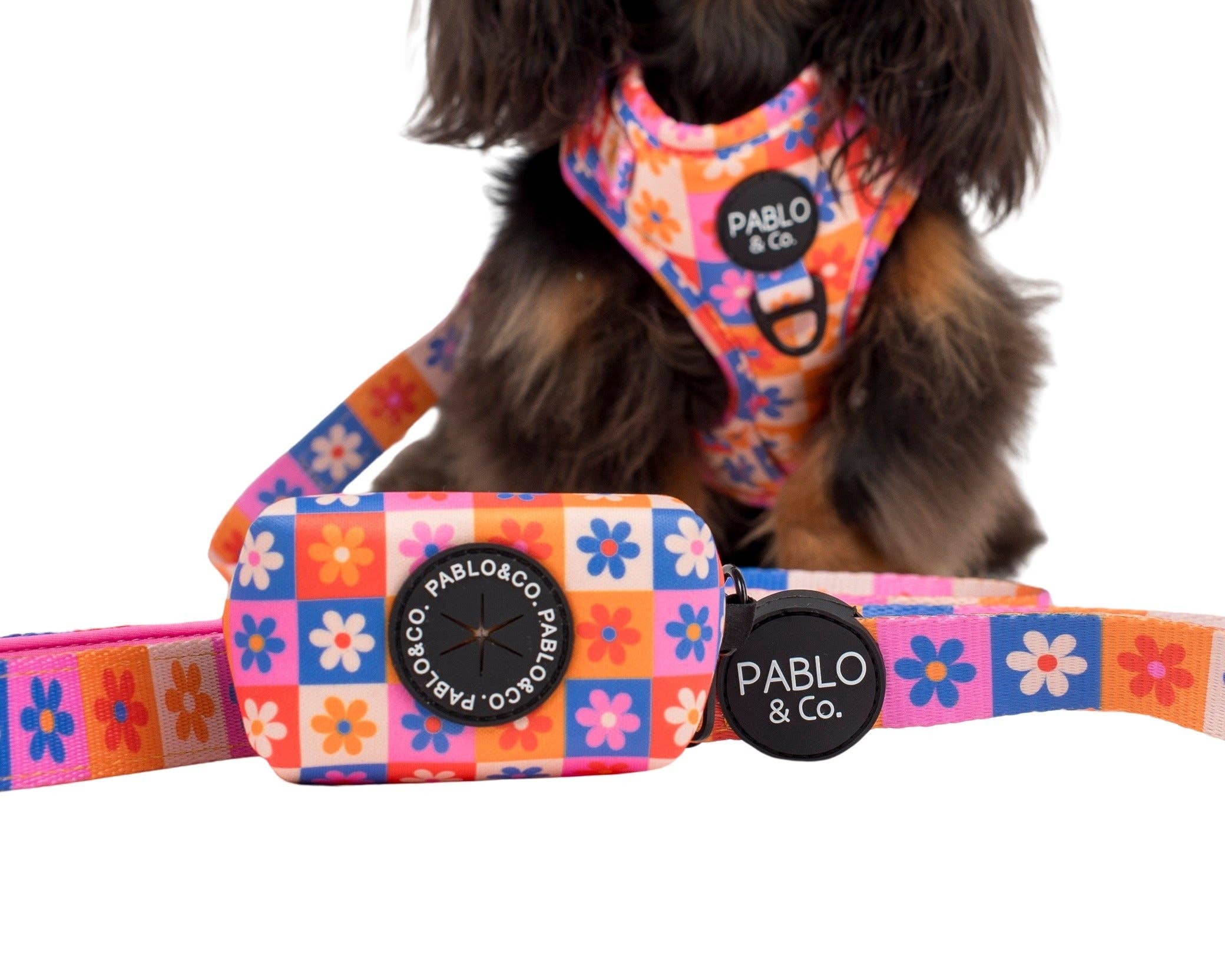 Pablo & Co Daisies For Days Poop Bag Holder