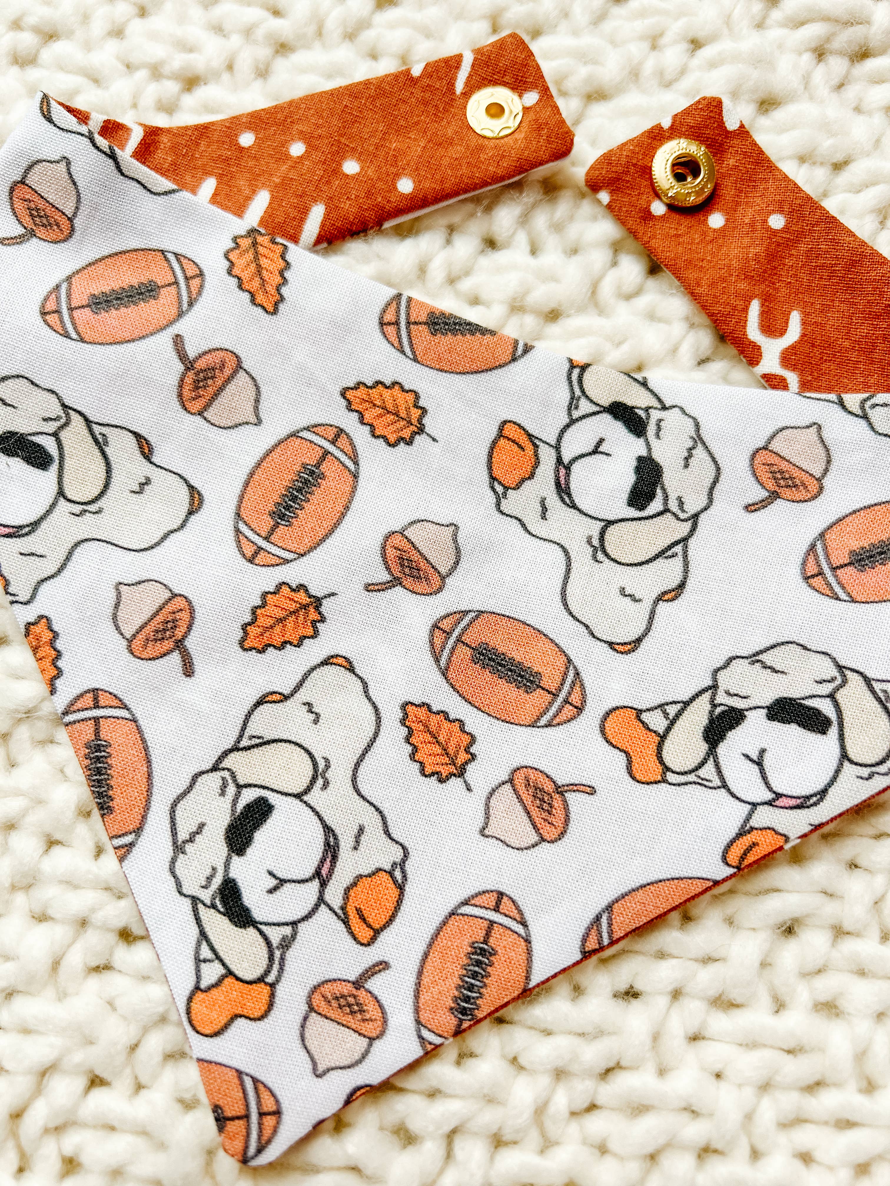 Stellaloo White Football Lambchop Bandana