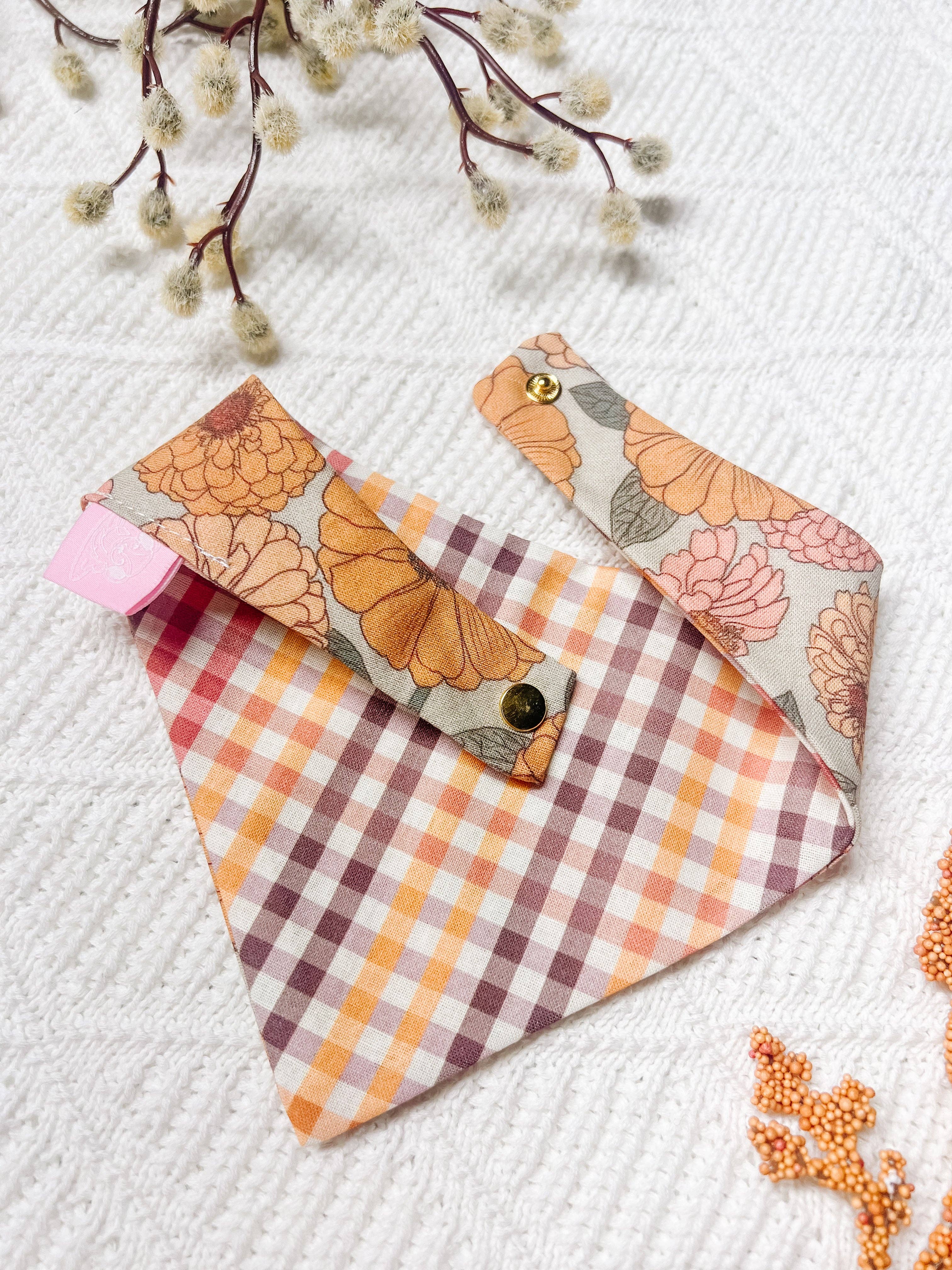 Stellaloo Vintage Floral Snap-On Reversible Dog Bandana