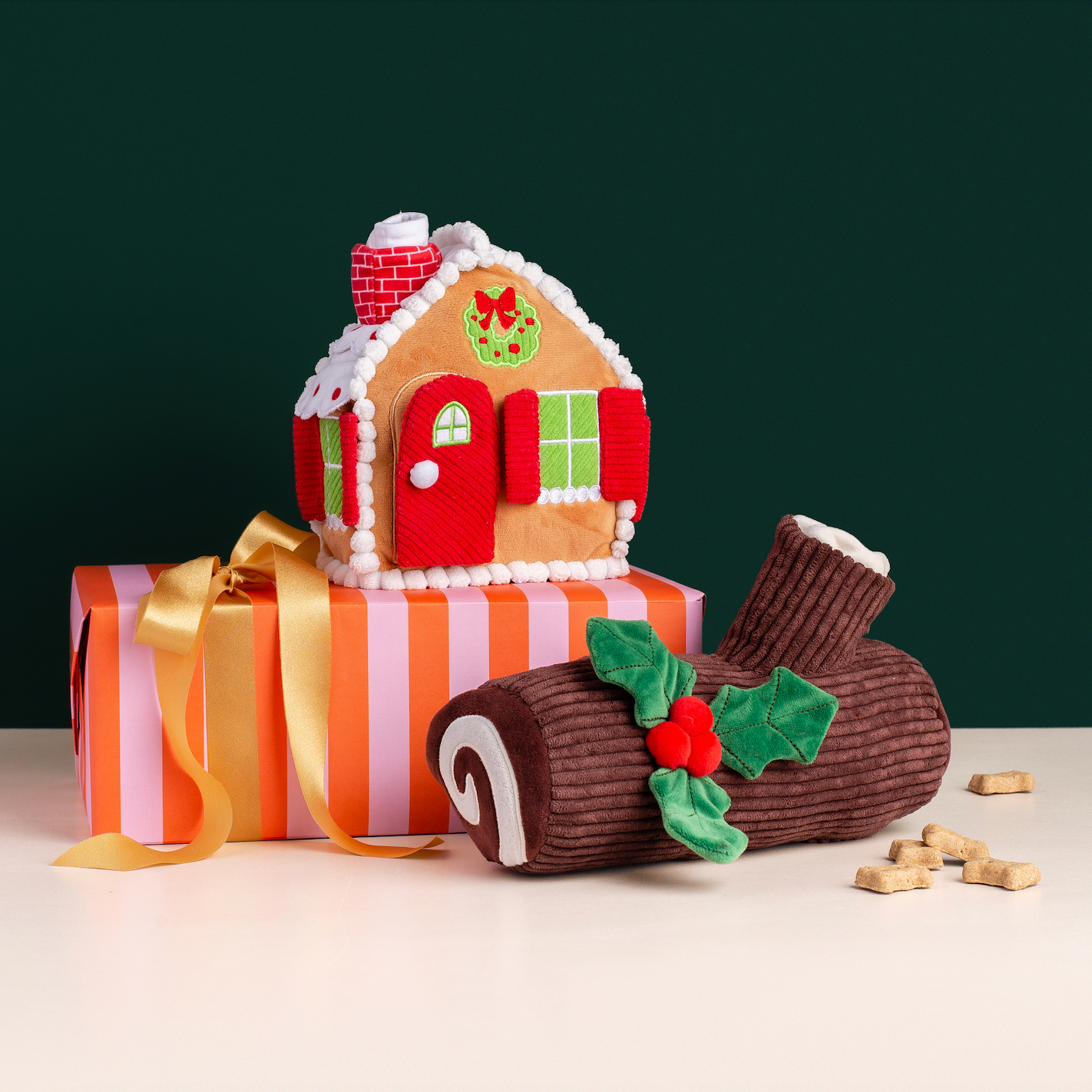 Foggy Dog Gingerbread House Interactive Holiday toy