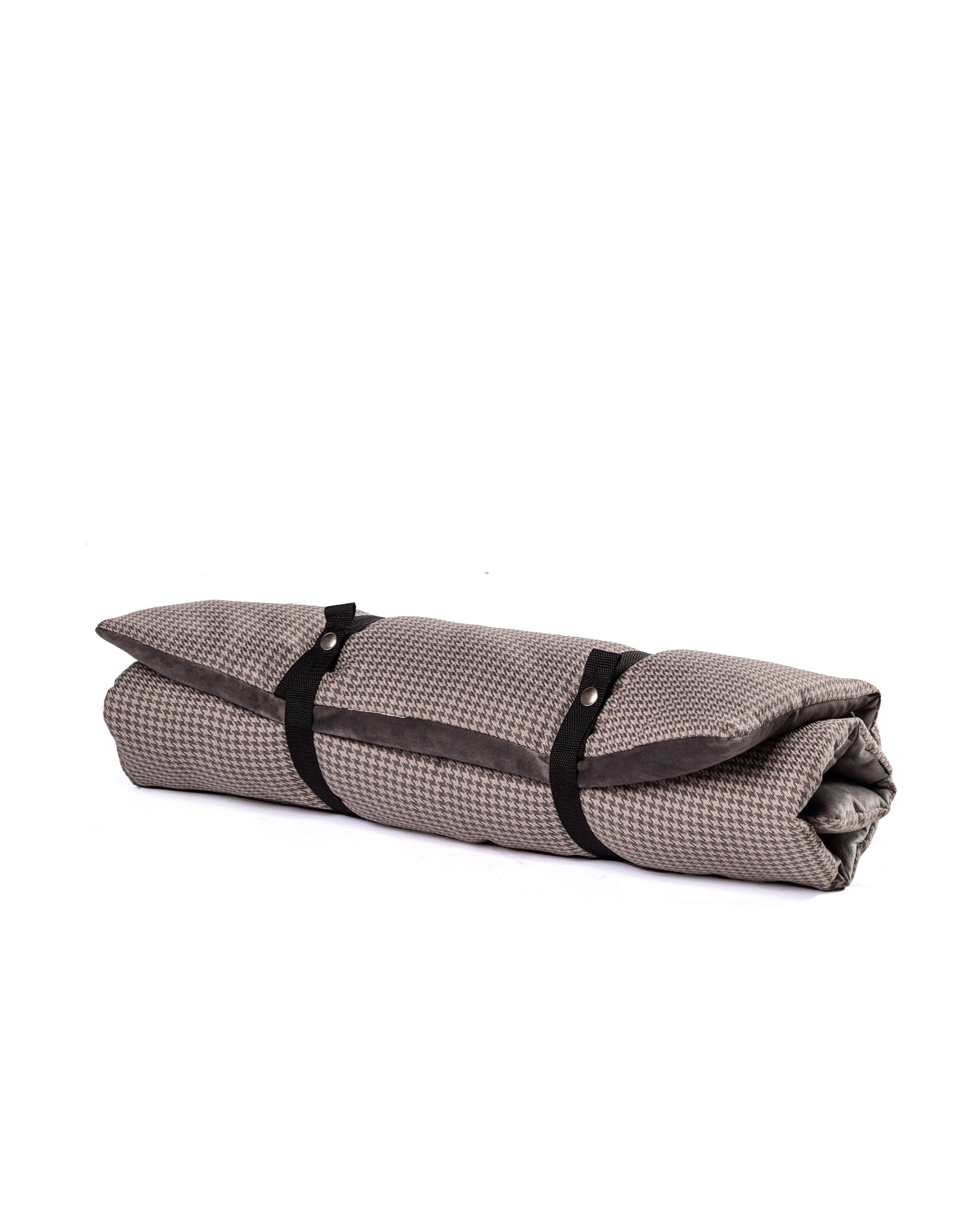 Roxbury Tullis Travel Matt Pebble