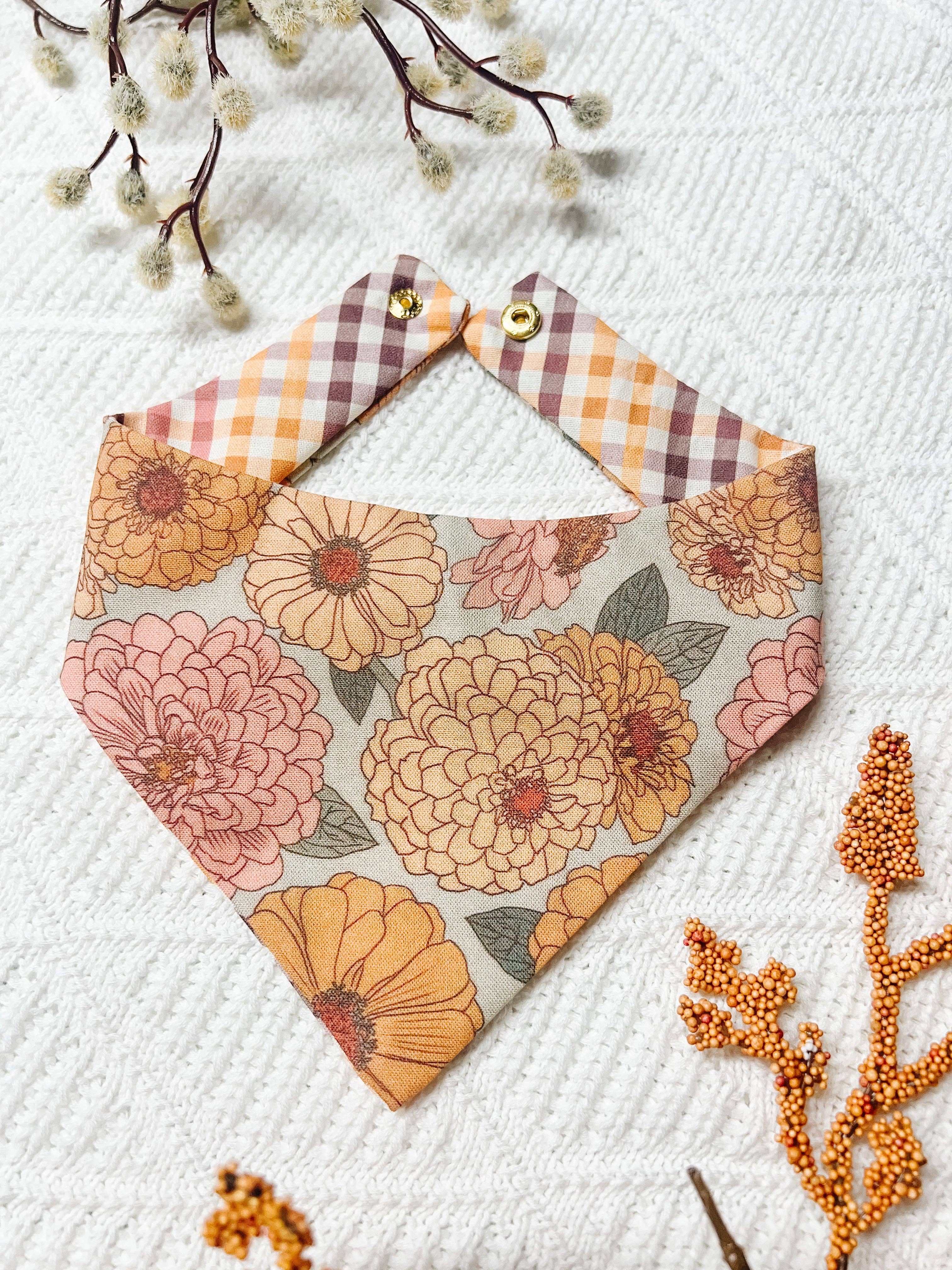 Stellaloo Vintage Floral Snap-On Reversible Dog Bandana